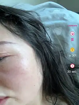 xxiaxia-2026 online show from May 31, 2026, 1:03 am