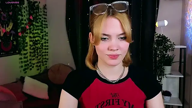 Milena Stasym online show from June 15, 2026, 6:15 am