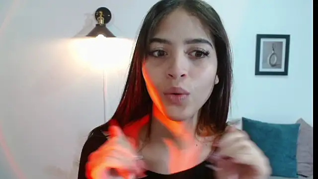 Snapshot of Tiffany_Bu chatting on June 11, 2026, 1:42 pm Tiffany Bu online show from June 11, 2026, 1:42 pm