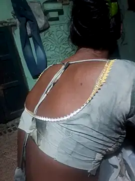 desiwife123coupl online show from July 6, 2026, 4:53 pm