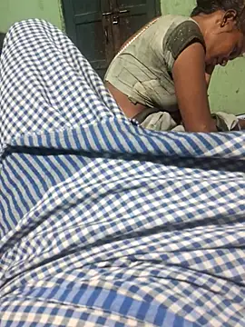 desiwife123coupl online show from July 14, 2026, 12:46 am
