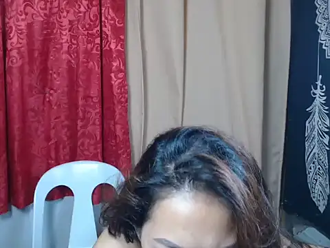 urpretty hotmama online show from July 7, 2026, 7:23 am