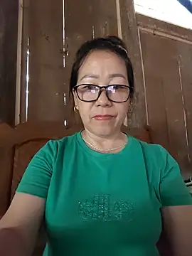 Snapshot of Ai_babylove chatting on June 11, 2026, 12:32 am Ai babylove online show from June 11, 2026, 12:32 am