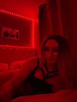 Snapshot of PrettyBarbiexx chatting on May 31, 2026, 10:00 pm PrettyBarbiexx online show from May 31, 2026, 10:00 pm