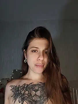 Snapshot of Eileenmurrr chatting on June 19, 2026, 4:39 am Eileenmurrr online show from June 19, 2026, 4:39 am