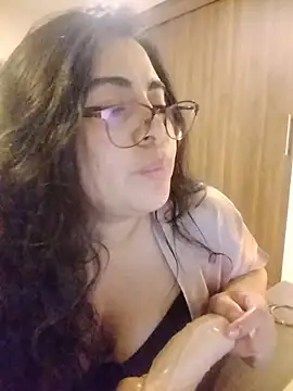 Roxxy Sade online show from June 11, 2026, 12:32 am