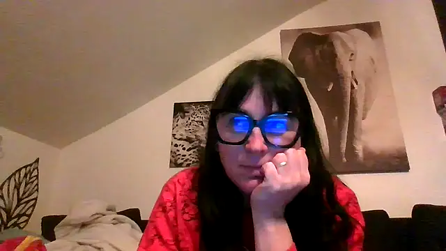 sexujuly88 online show from April 11, 2026, 8:57 pm