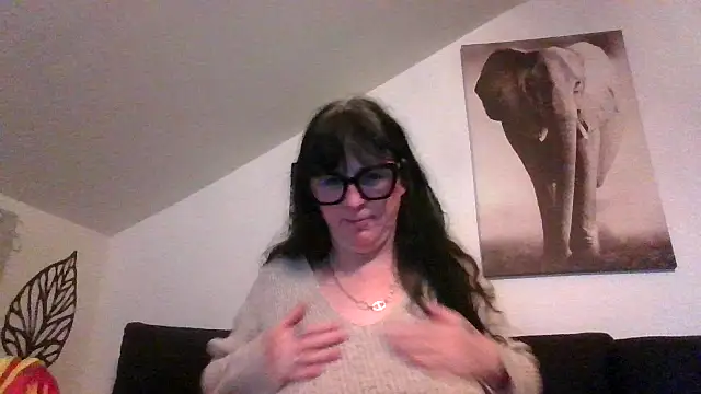 sexujuly88 online show from May 21, 2026, 9:11 pm