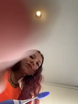 ArielFerrara online show from July 12, 2026, 8:44 pm