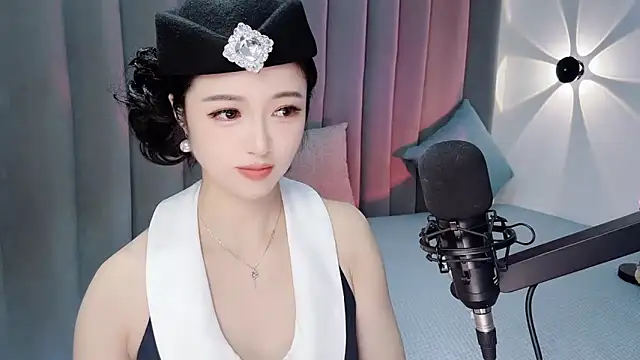 Momo-Wow online show from July 7, 2026, 6:47 am