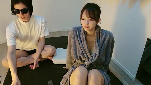 sakura eroeroboin online show from June 20, 2026, 10:40 am