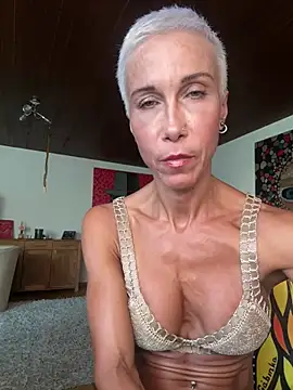 GymQueenCarmen online show from July 20, 2026, 11:23 am