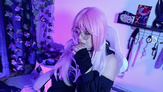 Snapshot of Meow_cat4 chatting on June 10, 2026, 7:02 pm Meow cat4 online show from June 10, 2026, 7:02 pm