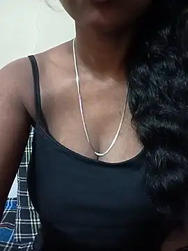 Snapshot of Sexy-Zeenat chatting on July 8, 2026, 8:30 am Sexy-Zeenat online show from July 8, 2026, 8:30 am