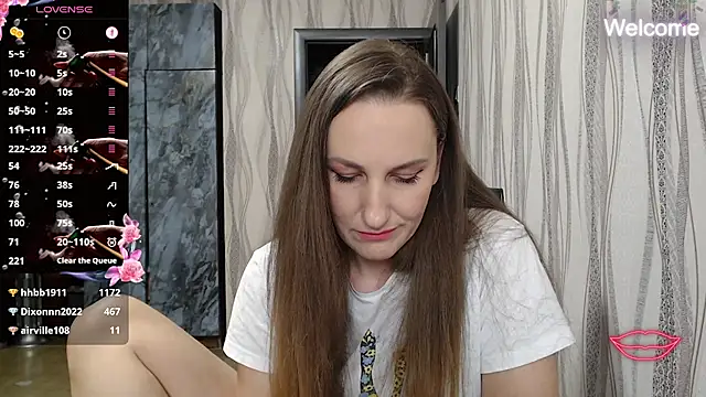 Yevgeshka-Milashka online show from October 30, 2025, 6:52 pm