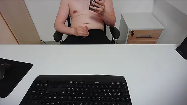 NightShadee2 online show from June 2, 2026, 7:49 pm