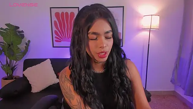 Megaanrosee  online show from June 23, 2026, 11:41 am
