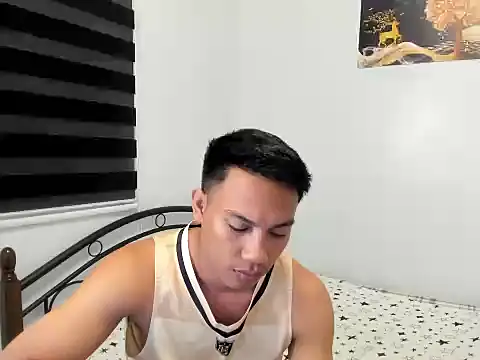urfucker vinz online show from July 9, 2026, 1:26 pm