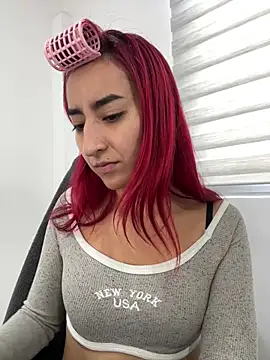 Juliethademon online show from June 11, 2026, 12:58 pm
