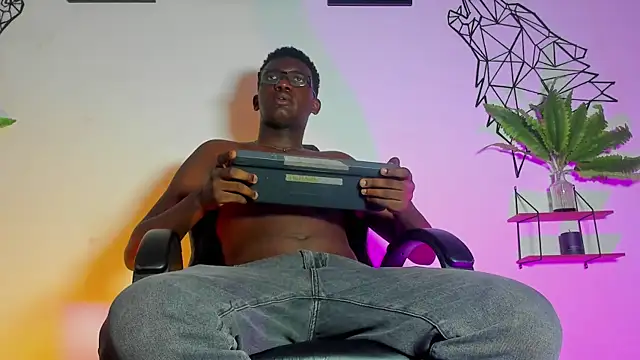 xavier cole online show from July 6, 2026, 7:27 pm
