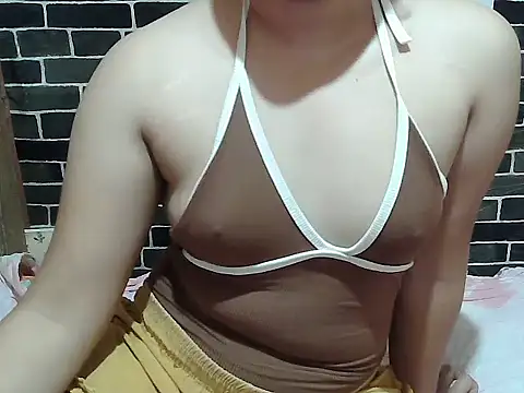 Snapshot of simply_asian2 chatting on June 18, 2026, 12:11 am simply asian2 online show from June 18, 2026, 12:11 am