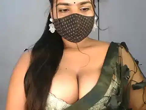 Snapshot of Curvy_Deepa chatting on June 3, 2026, 4:45 pm Curvy Deepa online show from June 3, 2026, 4:45 pm
