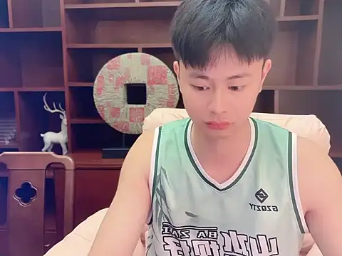 Snapshot of H-KK2026 chatting on June 6, 2026, 2:44 pm H-KK2026 online show from June 6, 2026, 2:44 pm