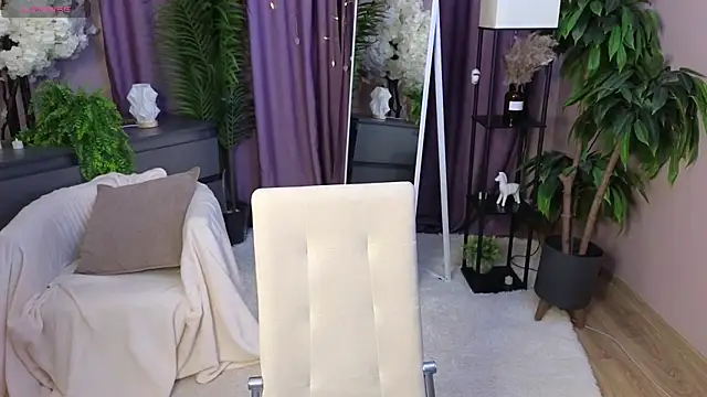 Lina deels online show from June 20, 2026, 7:27 pm