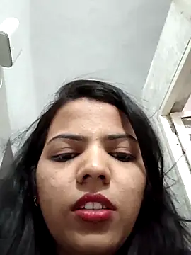 Snapshot of Alishasheikh21 chatting on June 5, 2026, 6:13 pm Alishasheikh21 online show from June 5, 2026, 6:13 pm
