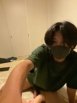 Natsu x  online show from June 3, 2026, 7:19 pm