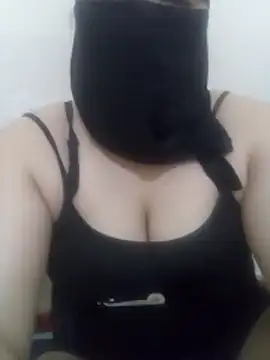 daloua sexy online show from June 6, 2026, 10:47 pm