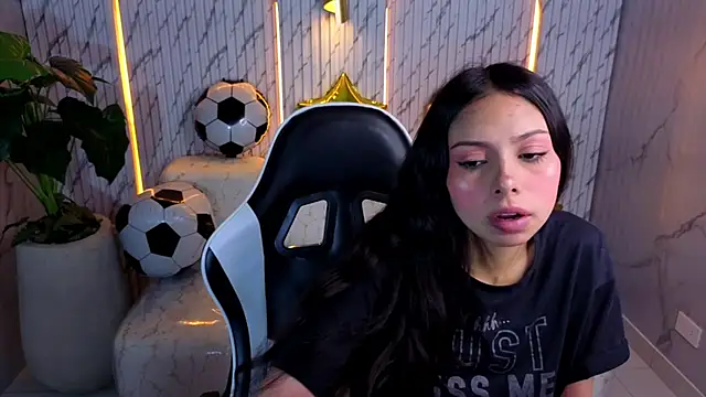 samantha tx  online show from July 10, 2026, 3:44 am