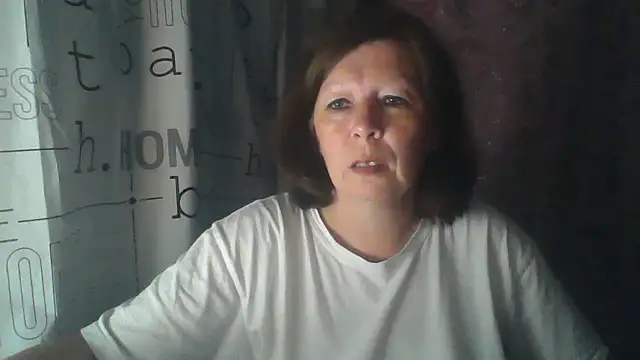 Snapshot of Schastlivaya43 chatting on June 15, 2026, 6:43 pm Schastlivaya43 online show from June 15, 2026, 6:43 pm