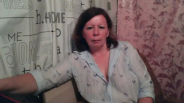 Snapshot of Schastlivaya43 chatting on July 14, 2026, 7:30 pm Schastlivaya43 online show from July 14, 2026, 7:30 pm