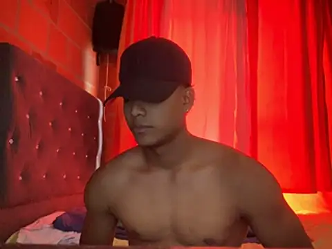 Snapshot of david-sala chatting on June 4, 2026, 6:36 pm david-sala online show from June 4, 2026, 6:36 pm
