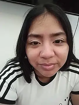 Snapshot of Amber_Herrera chatting on June 9, 2026, 12:28 pm Amber Herrera online show from June 9, 2026, 12:28 pm
