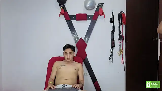 Nicolas AthleticBoy online show from June 29, 2026, 8:09 pm