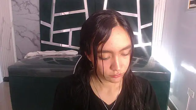 BonnieAmour ch online show from June 6, 2026, 2:00 pm