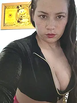 BIGTITS0 online show from June 17, 2026, 8:54 pm