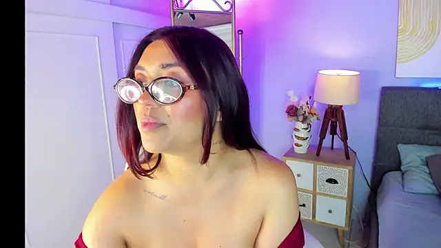 ginger honey  online show from June 12, 2026, 1:21 pm