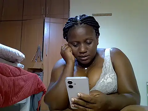Snapshot of biganni_ chatting on June 9, 2026, 4:07 pm biganni online show from June 9, 2026, 4:07 pm