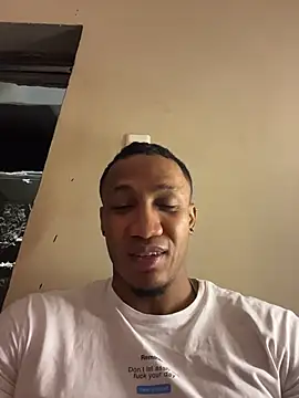 LoganVarela online show from July 21, 2026, 1:19 am