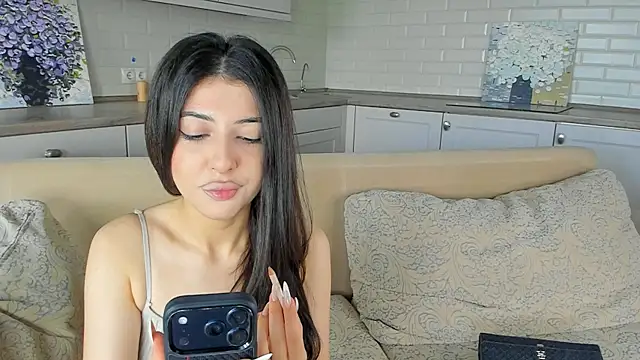 Snapshot of SwiiityKiss chatting on July 8, 2026, 7:13 am SwiiityKiss online show from July 8, 2026, 7:13 am