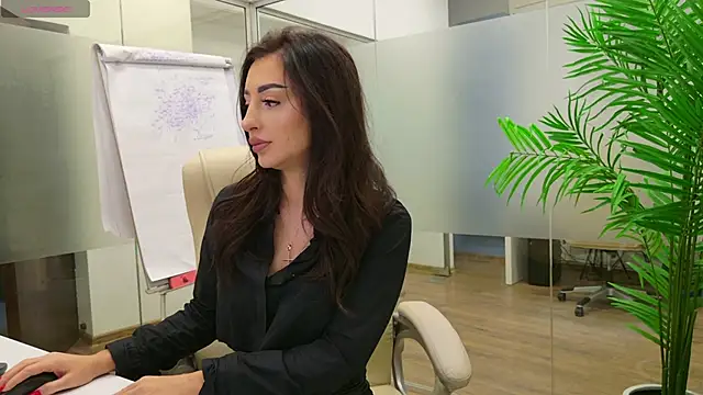 Snapshot of BabesGoWild chatting on January 8, 2025, 8:39 pm BabesGoWild online show from January 8, 2025, 8:39 pm