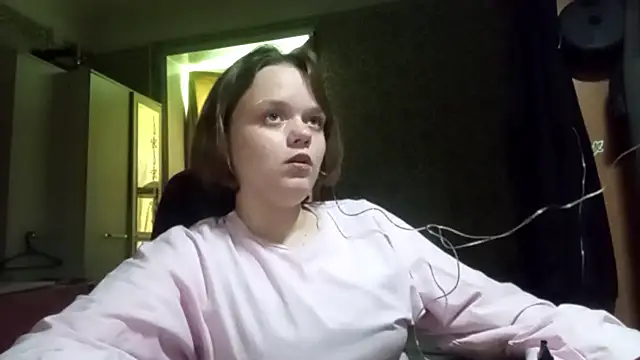 FlirtingAdele 1 online show from June 14, 2026, 7:32 am