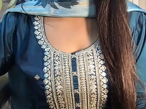 Sizzling Maya online show from July 4, 2026, 4:51 am