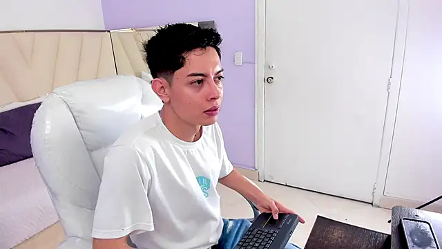 Ethan12  online show from June 14, 2026, 3:08 am