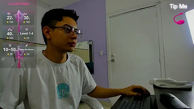 Ethan12  online show from July 5, 2026, 3:23 am