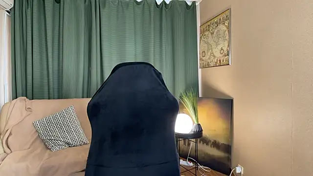 Snapshot of Lill_Lily chatting on June 15, 2026, 1:52 am Lill Lily online show from June 15, 2026, 1:52 am