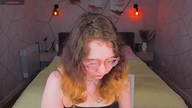 Snapshot of Aleks-casterrr chatting on June 15, 2026, 5:04 pm Aleks-casterrr online show from June 15, 2026, 5:04 pm